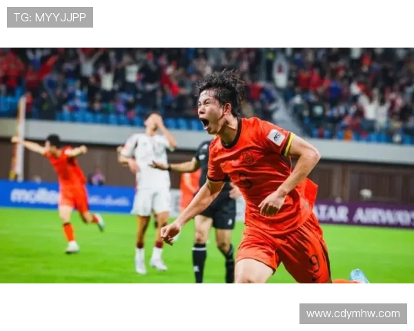 国足新星闪耀亚洲赛场奋勇破门助球队挺进决赛掀起全国球迷热潮