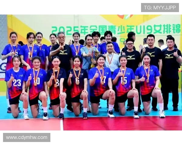 中国女排连胜晋级奥运资格赛决赛展现团队实力与青春风采 中国女排连胜晋级奥运资格赛决赛展现团队实力与青春风采