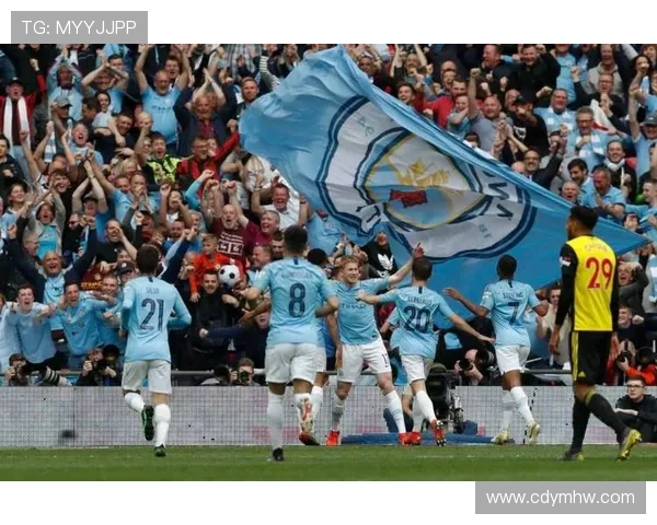 英超焦点大战曼联对阵热刺两队争夺欧战席位全力出击